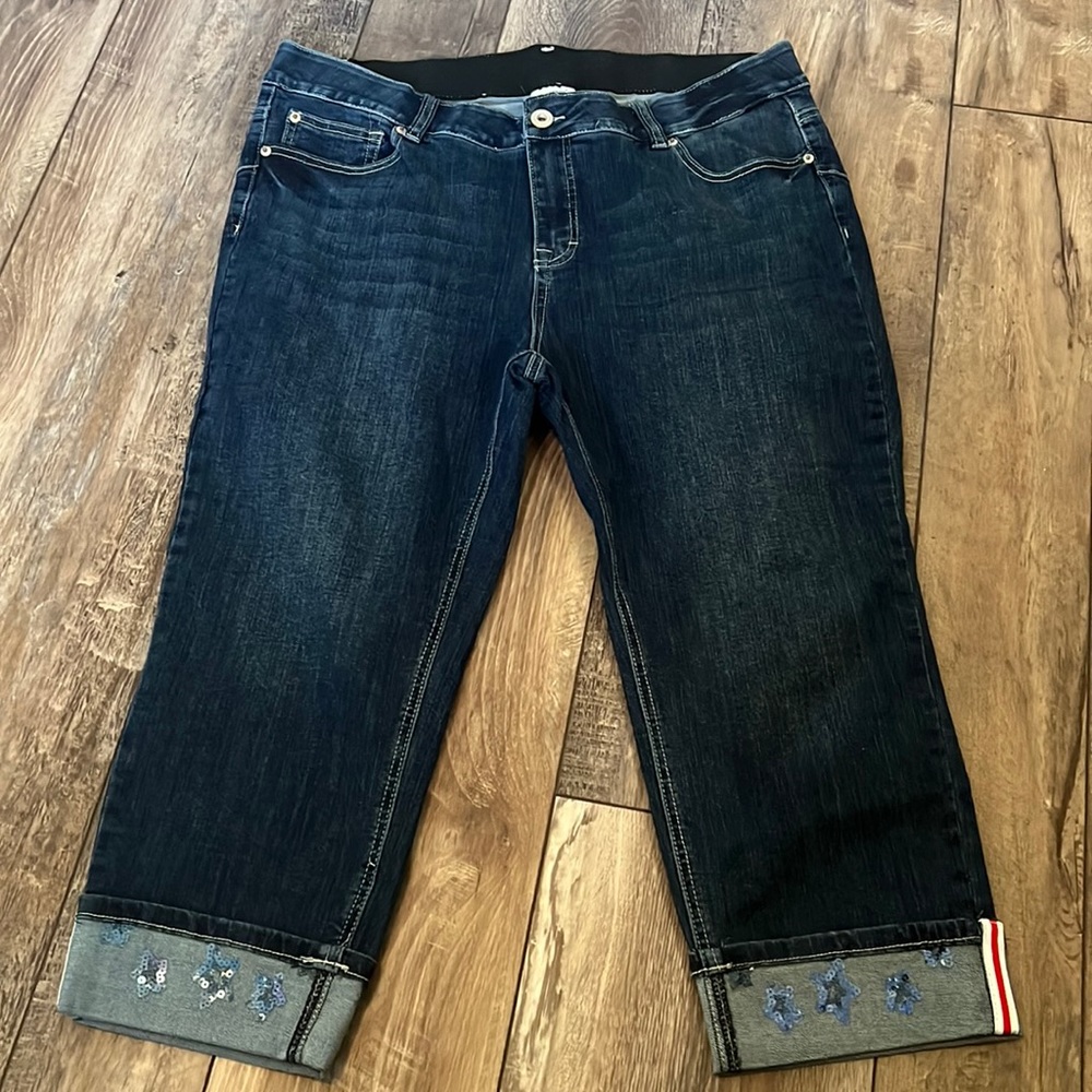 Avenue Jeans